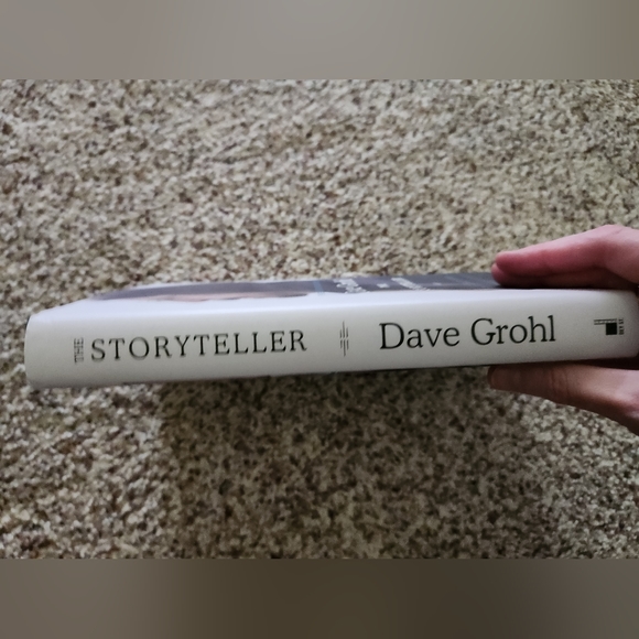 Dave Grohl  The Storyteller- tales of life and music - Picture 2 of 4